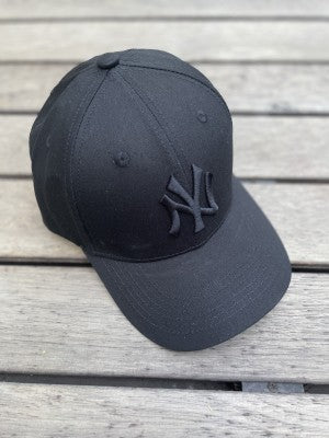 New York Yankees Cleean Black Big Logo Premium Unisex Cap