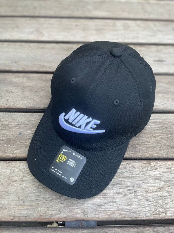 Nikee swoosh Black and white premium unisex cap